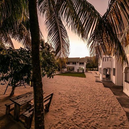 Jamelah Beach Guest House Anse aux Pins Exterior photo