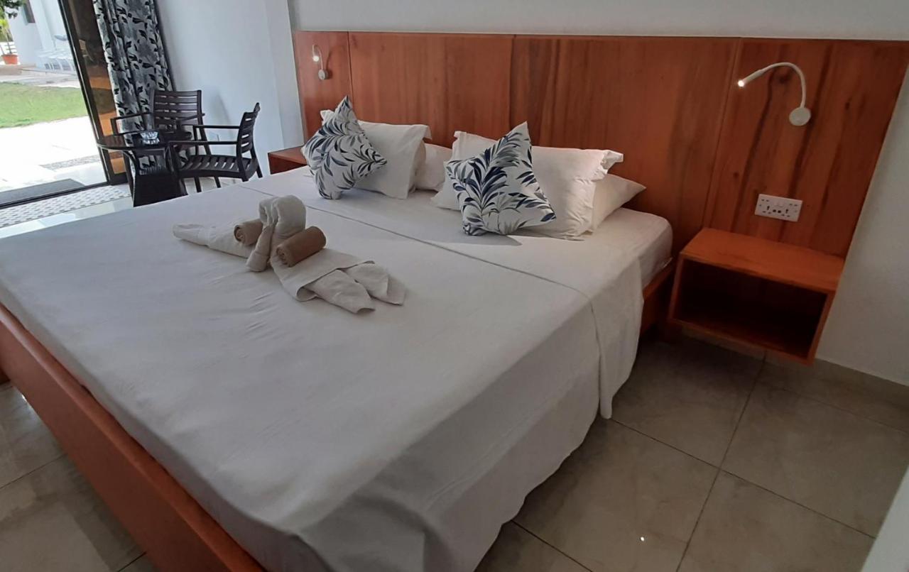 Jamelah Beach Guest House Anse aux Pins Exterior photo